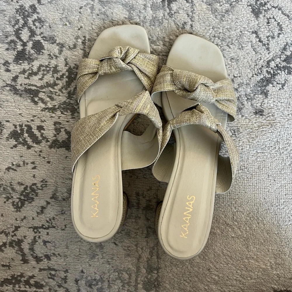 Kansas Heels - Picture 4 of 5